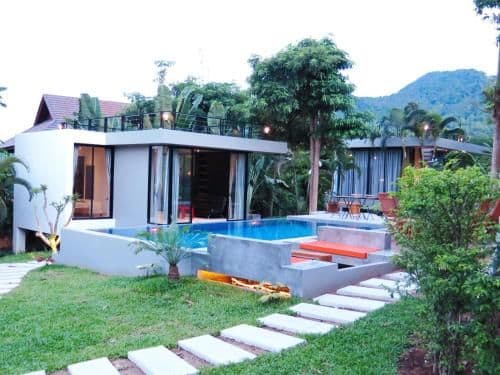 One-Bedroom Bungalow
