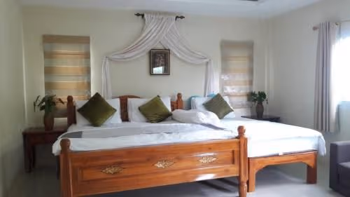 One-Bedroom Bungalow