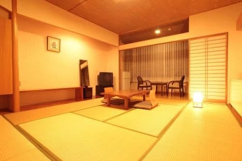 Quadruple Room with Private Bathroom