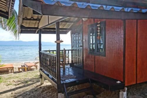 Bungalow - Water Front with Shared Bathroom