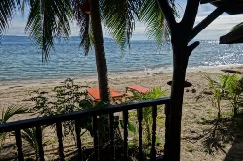 Bungalow - Water Front with Shared Bathroom