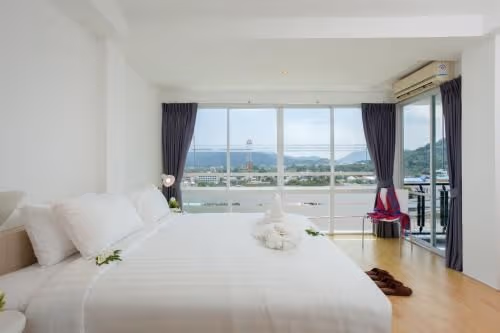 Deluxe Double or Twin Room