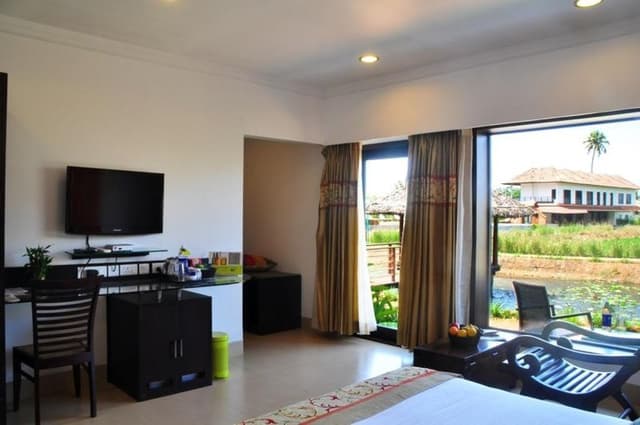 Double or Twin DELUXE LAKE VIEW