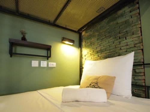 Bed in 6-Bed Mixed Dormitory Room (Shared Bathroom)