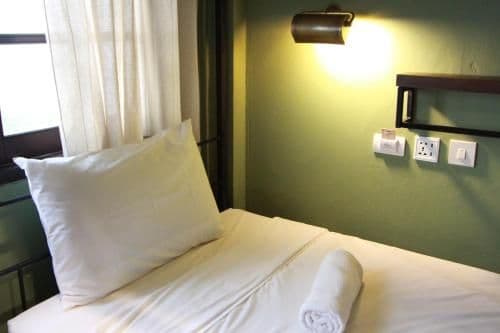 Bed in 6-Bed Mixed Dormitory Room (Shared Bathroom)