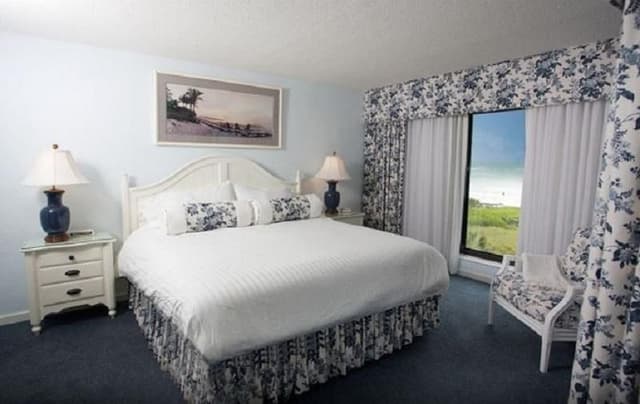 SUITE TWO BEDROOMS