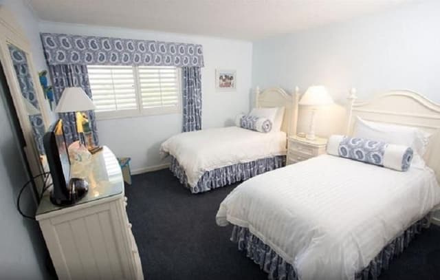SUITE TWO BEDROOMS