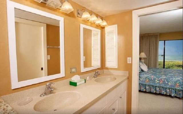 SUITE TWO BEDROOMS