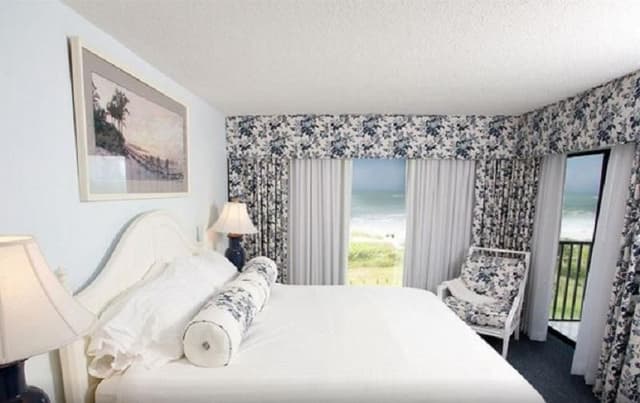 SUITE TWO BEDROOMS