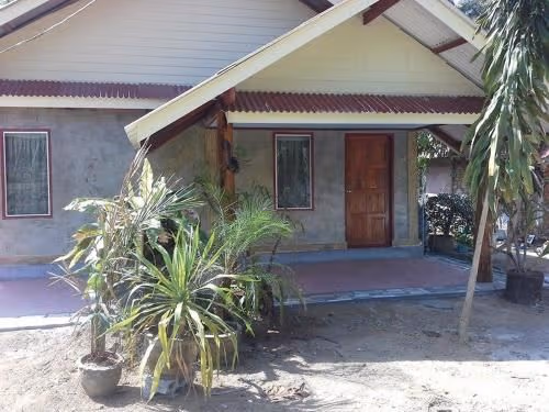 Bungalow with Fan