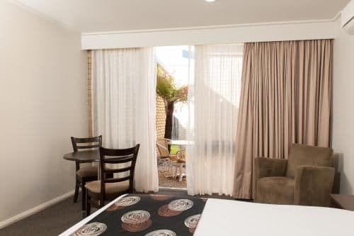 Superior Queen Room