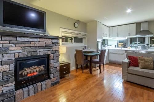 Studio Apartment #4 - Main Floor - Non-Smoking