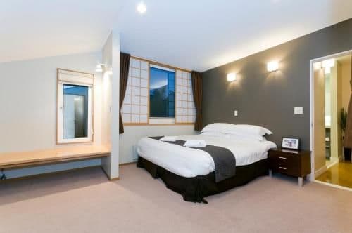 5 Br Parkside Chalet