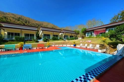  Family Room with Pool View