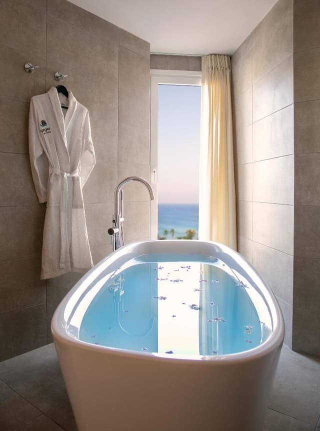 JUNIOR SUITE DELUXE