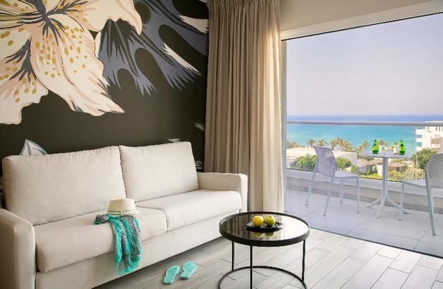 JUNIOR SUITE DELUXE