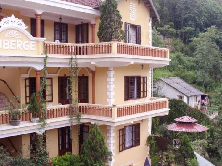 Auberge Dang Trung Hotel Sapa Auberge Dang Trung Hotel Sapa