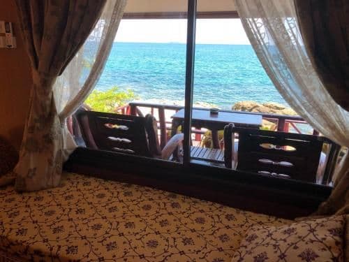 Bungalow with Sea View