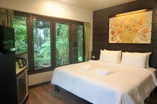 Flora Bungalow