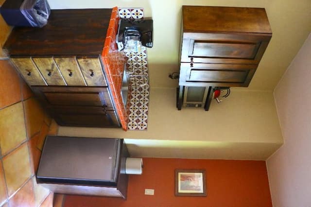 SUITE TWO QUEEN BEDS