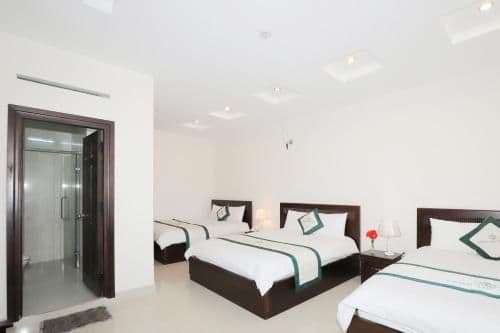 Deluxe Family Room