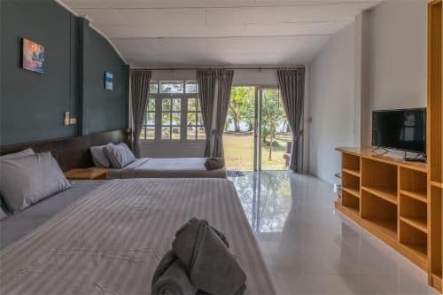 Bungalow with Sea View