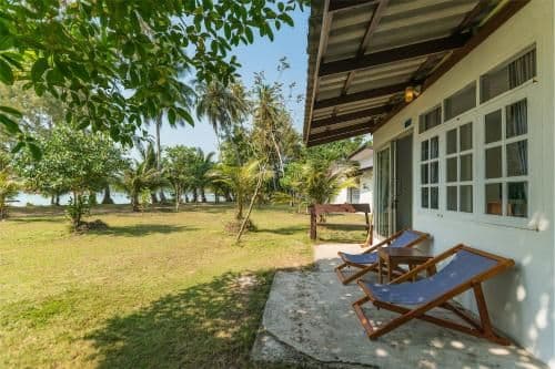 Bungalow with Sea View