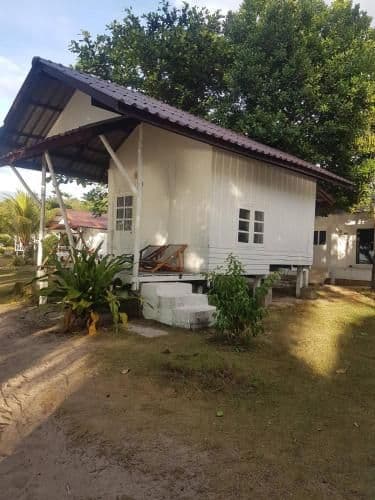 Bungalow with Sea View