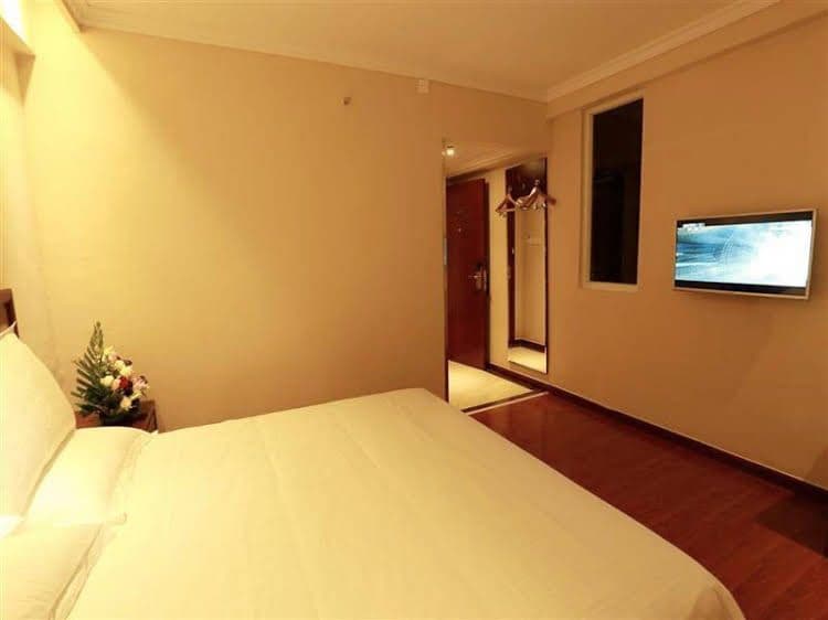 GreenTree Inn Sanya Chunyuan Seafood Square Express Hotel GreenTree Inn Sanya Chunyuan Seafood Square Express Hotel