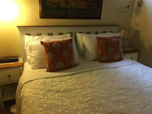 Queen Suite with Spa Bath - Loft