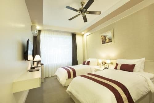 Deluxe Twin Room