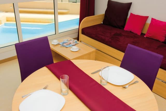APARTMENT CAPACITY 6 TWO BEDROOMS