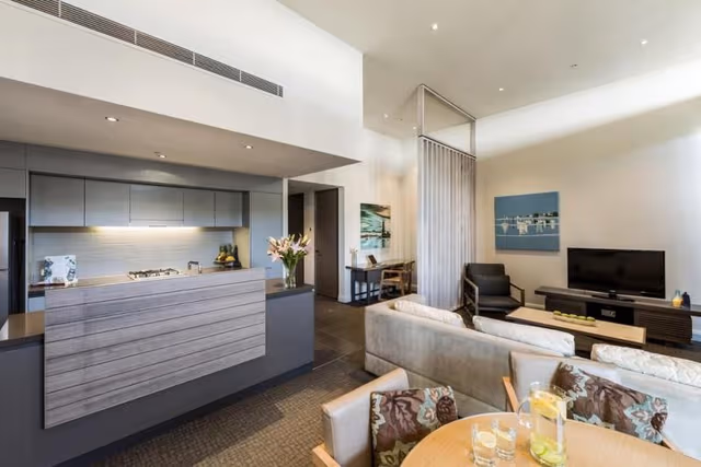 APARTMENT OCEAN VIEW THREE BEDROOMS