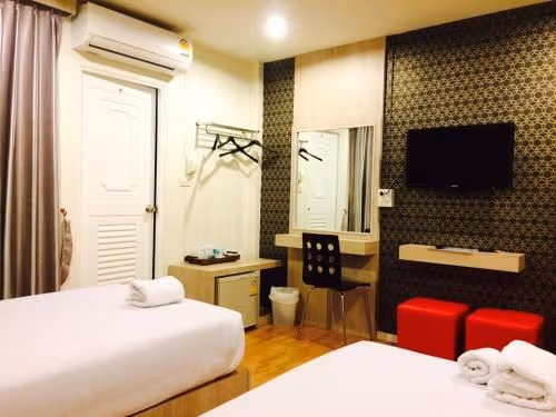 Standard Twin Room