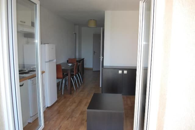 APARTMENT CAPACITY 3