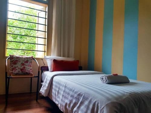 Single Room with Shared Bathroom