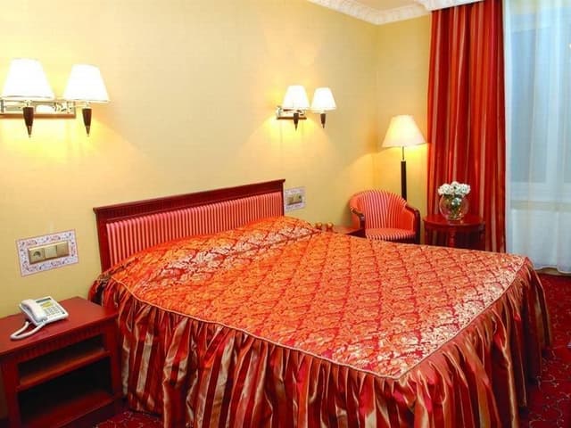 SUITE EXECUTIVE