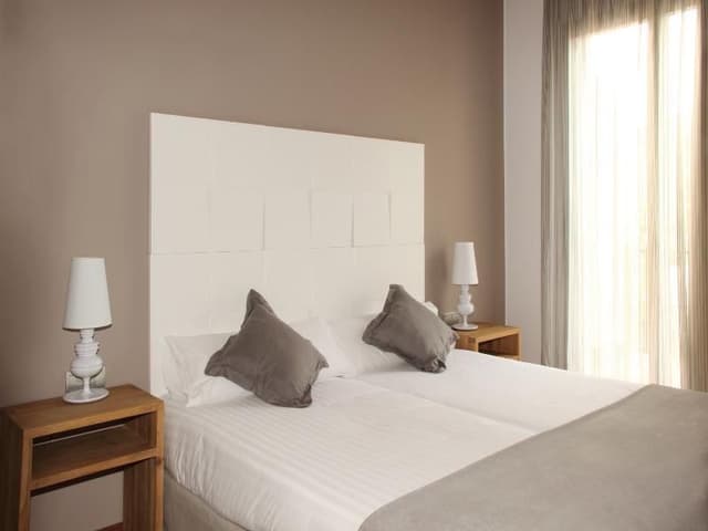 APARTMENT CAPACITY 4 ONE BEDROOM