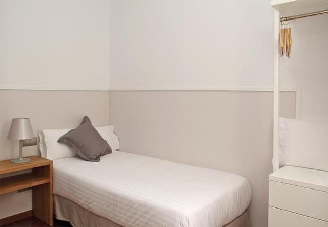 APARTMENT CAPACITY 7 THREE BEDROOMS