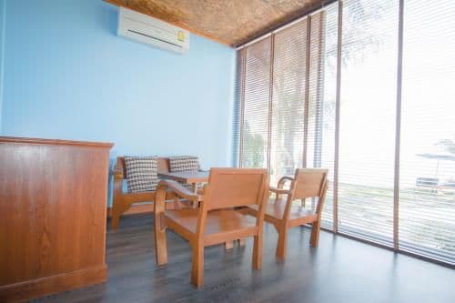 Bungalow with Sea View