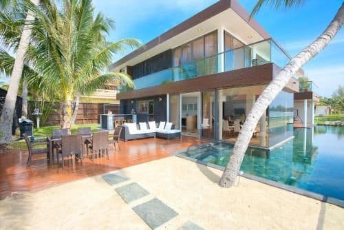 Villa - Beach Front
