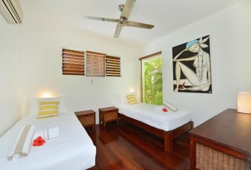 Villa - Beach Front