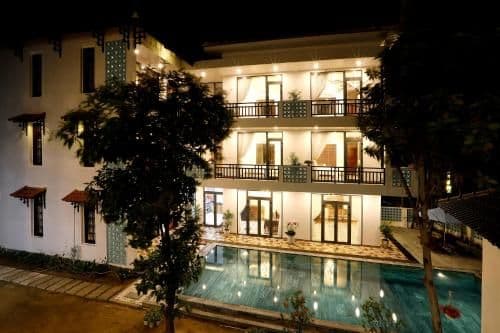 Tropical Garden & Pool Villa Tropical Garden & Pool Villa