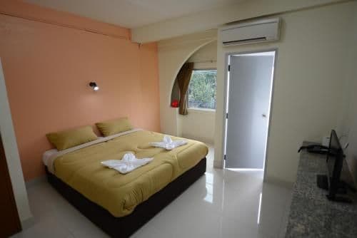 Deluxe Double Room with City View