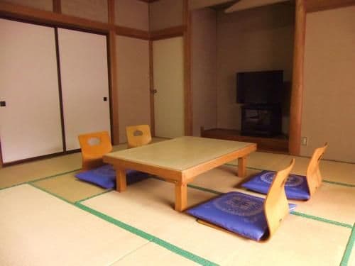 Superior Japanese-Style Room