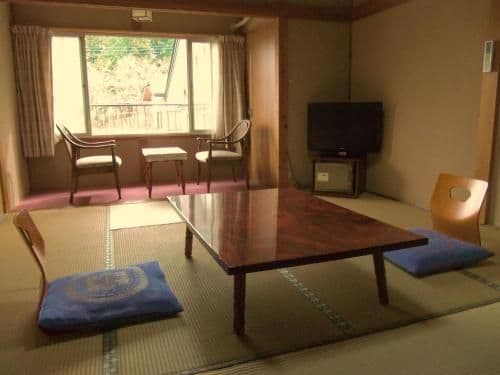 Japanese-Style Room