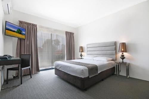 Queen Suite