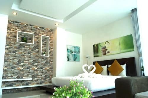 Deluxe Studio Apartment
