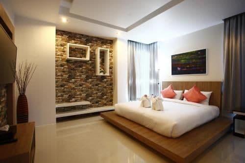 Deluxe Studio Apartment