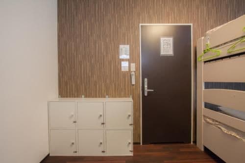 Bunk Bed in 6-Bed Female Dormitory Room